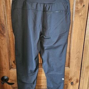 Mountain Hardware stretch jogger pants